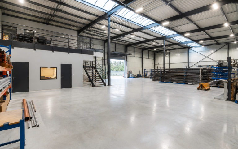 Estimer bureau, prix bureau, estimer commerce, prix commerce, loyer commerce, prix hangar, vente bâtiment industriel