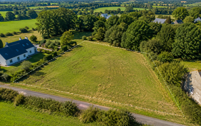 vendre terrain, quel prix terrain, division terrain, division parcelle, terre agricole, terrain à bâtir, prix terrain à bâtir, estimer terrain